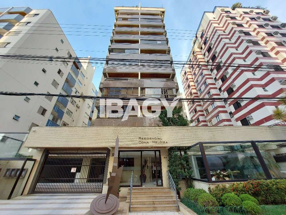 Apartamento de 2 dormitorios con balcón cerrado — photo 5