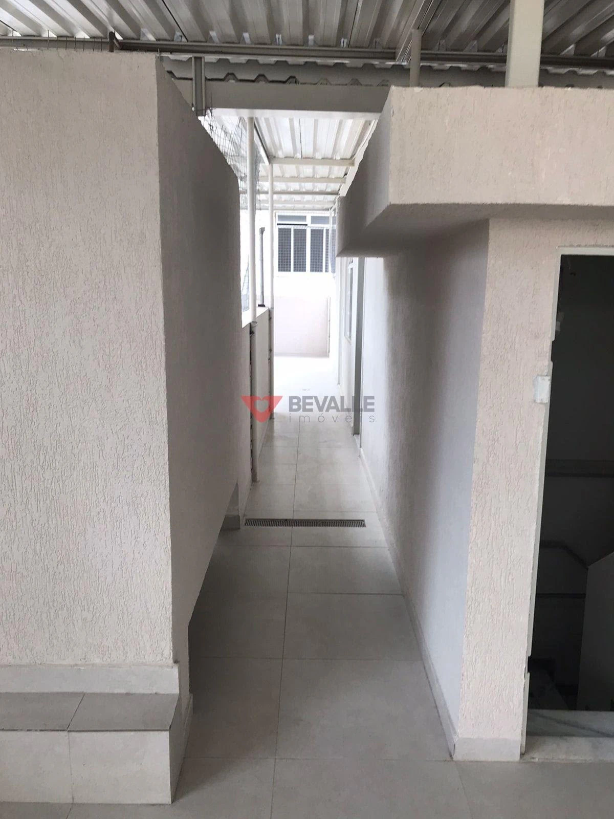 Rental house with 8 bedrooms and a balcony — photo 20