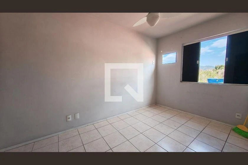 3-bedroom house, 1 with its own bathroom, 140 m² — photo 3