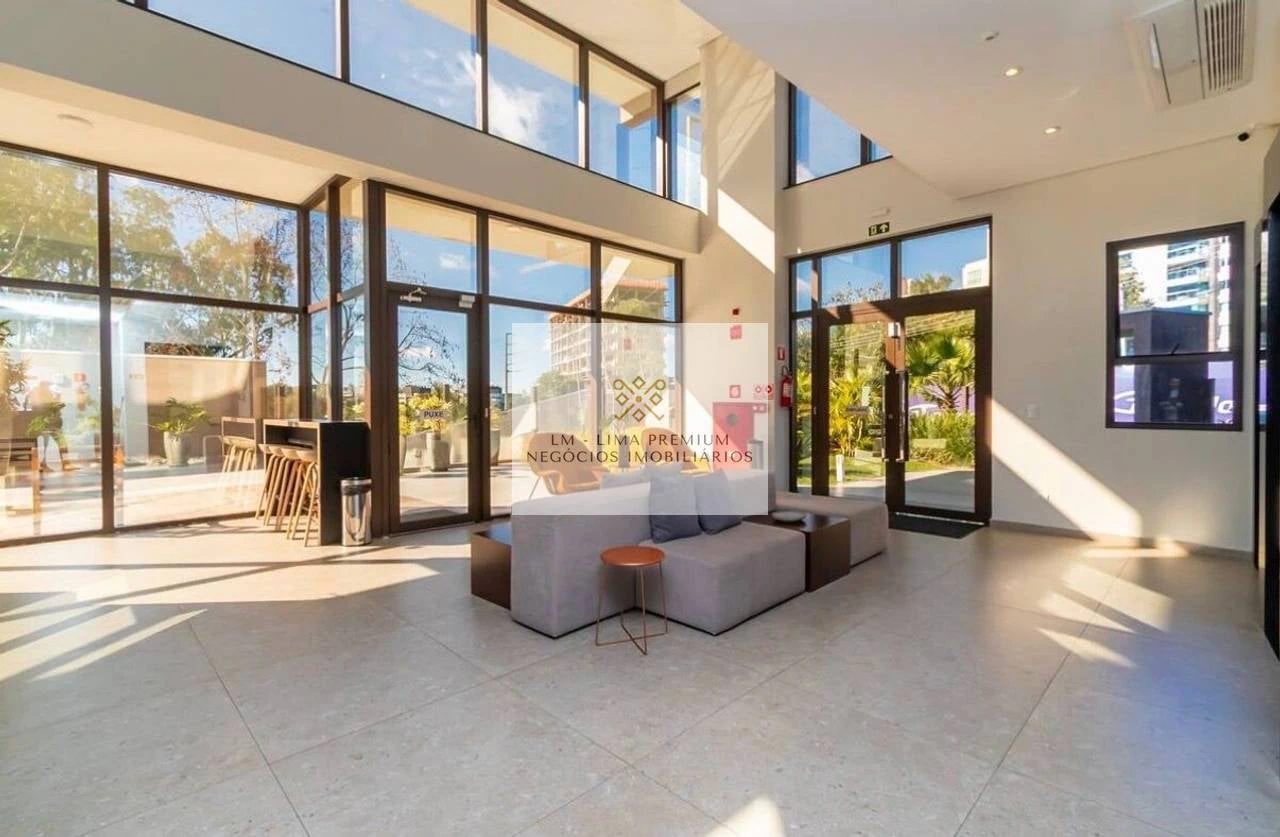 21 m² studio with a private BBQ and floor-to-ceiling windows — photo 6