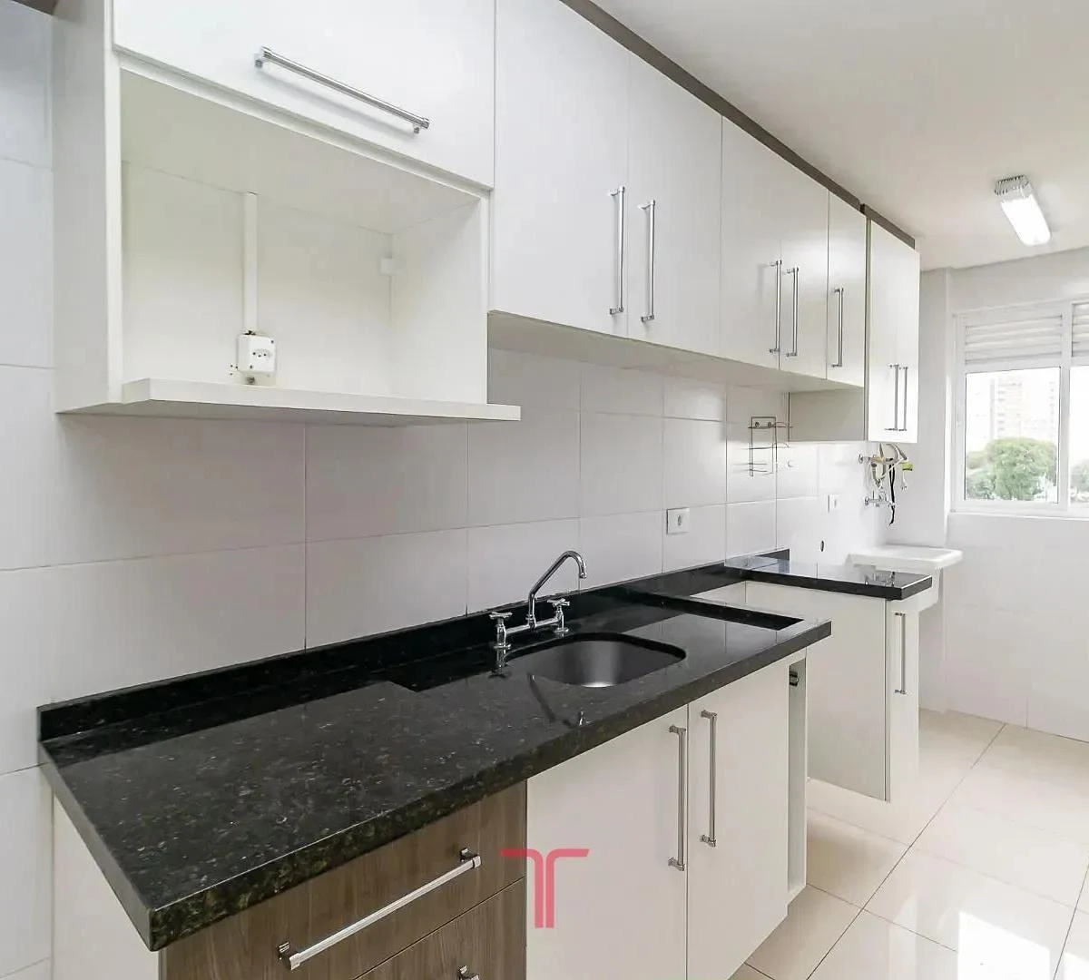 2-bedroom apartment, 1 with its own bathroom, 56 m² — photo 2