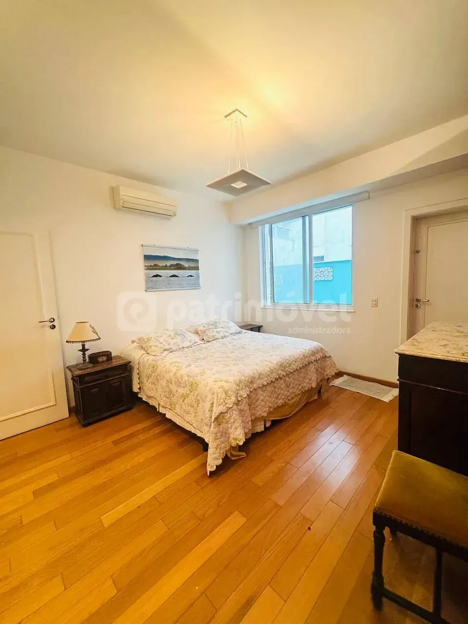 Furnished 4-bedroom apartment with home office — photo 9