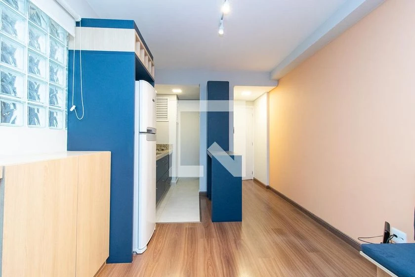 Furnished 1-bedroom apartment with balcony — photo 7