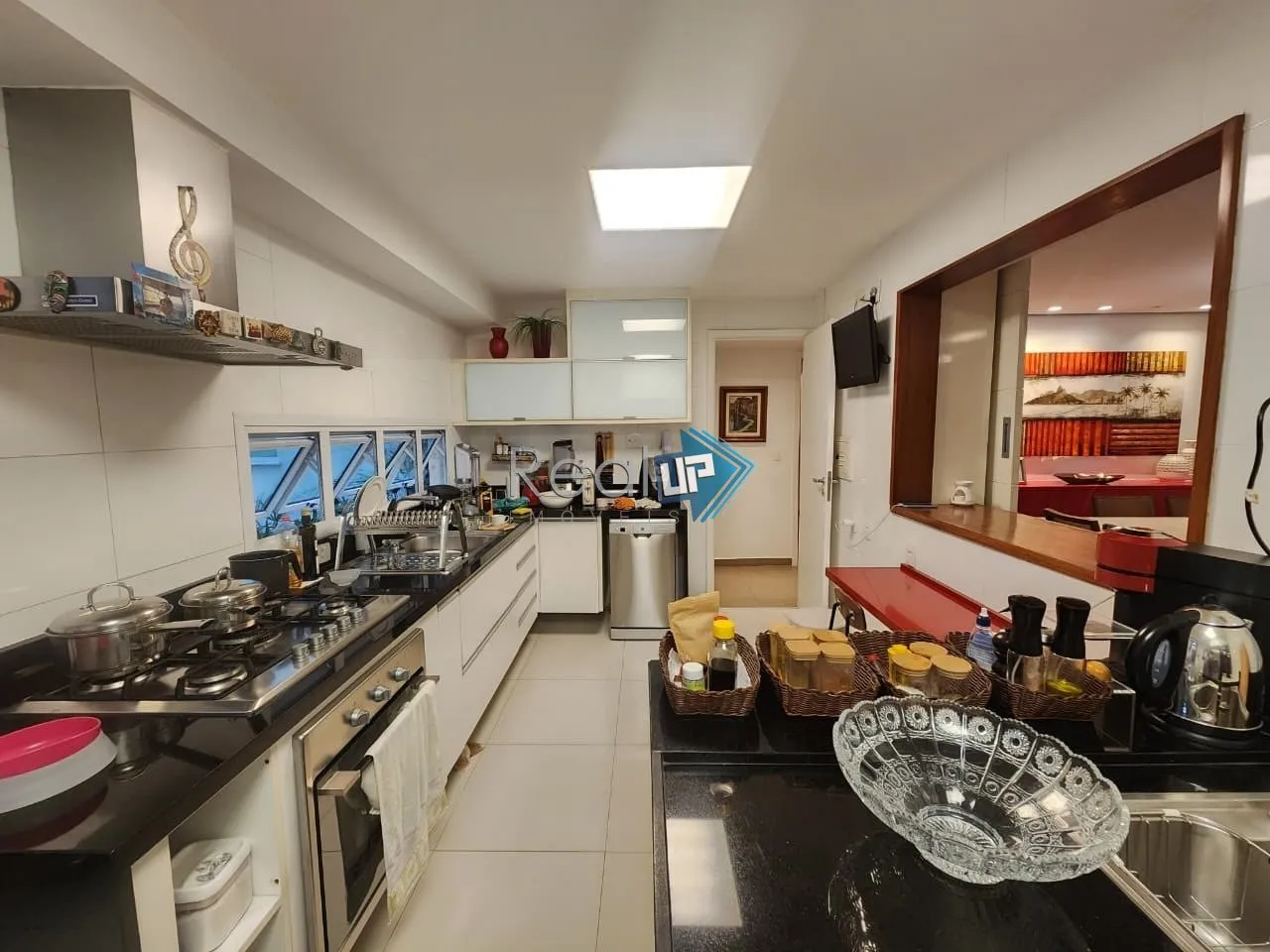 4-bedroom apartment with 227 m² and 3 parking spaces — photo 53