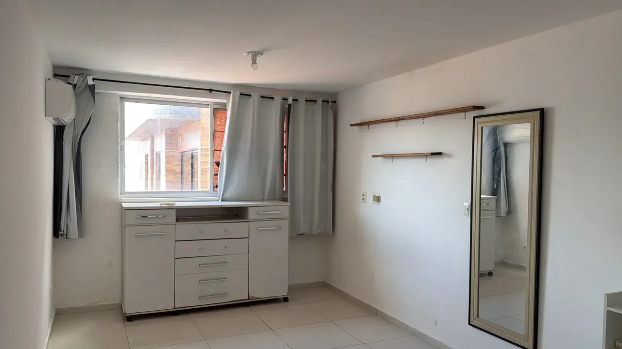 Furnished 27 m² flat with 1 bedroom and parking