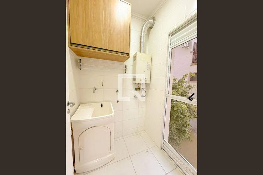 Apartamento com cozinha separada e 2 quartos e 1 vaga — photo 24