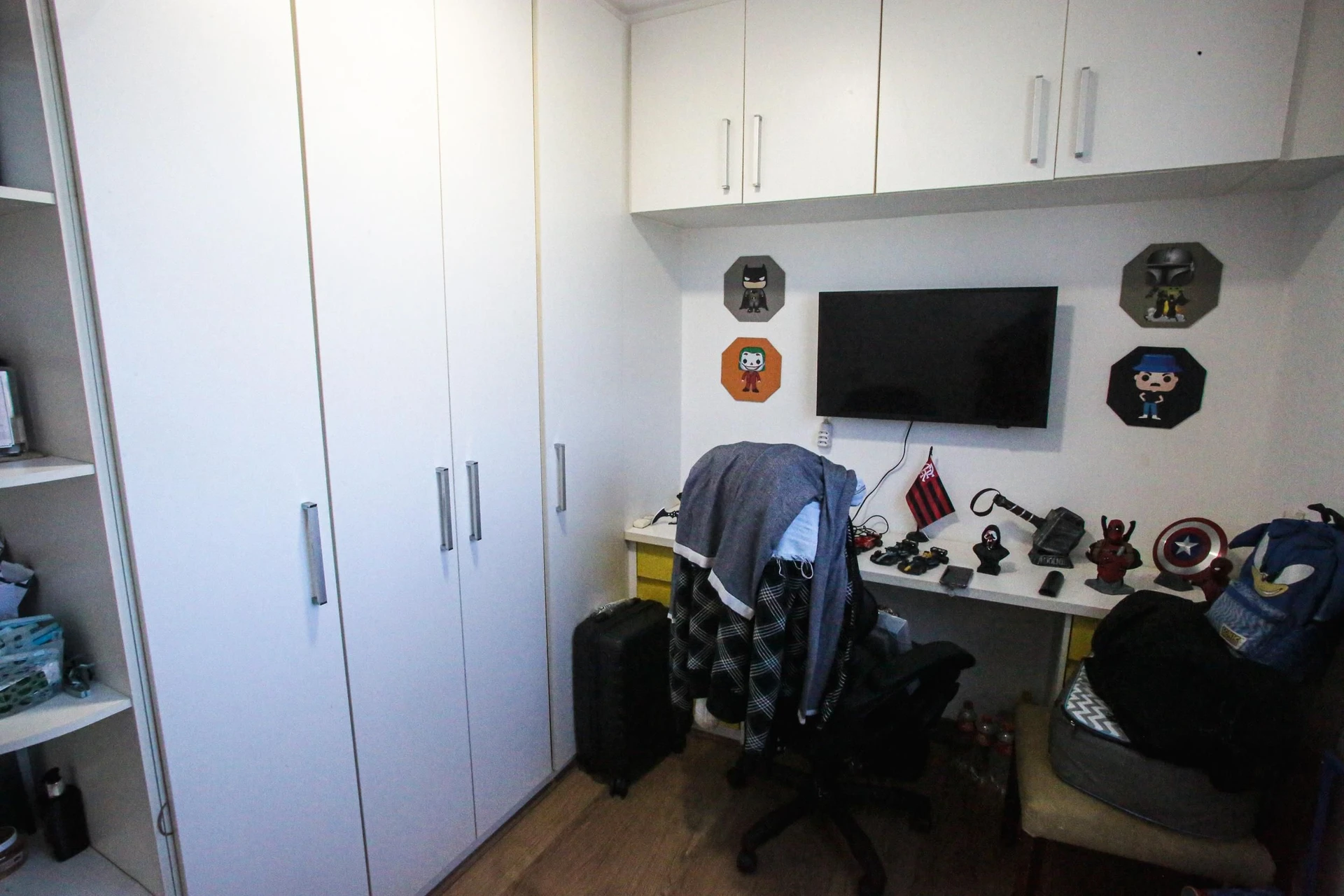 Home office in a 2-bedroom apartment, 54 m² — photo 27