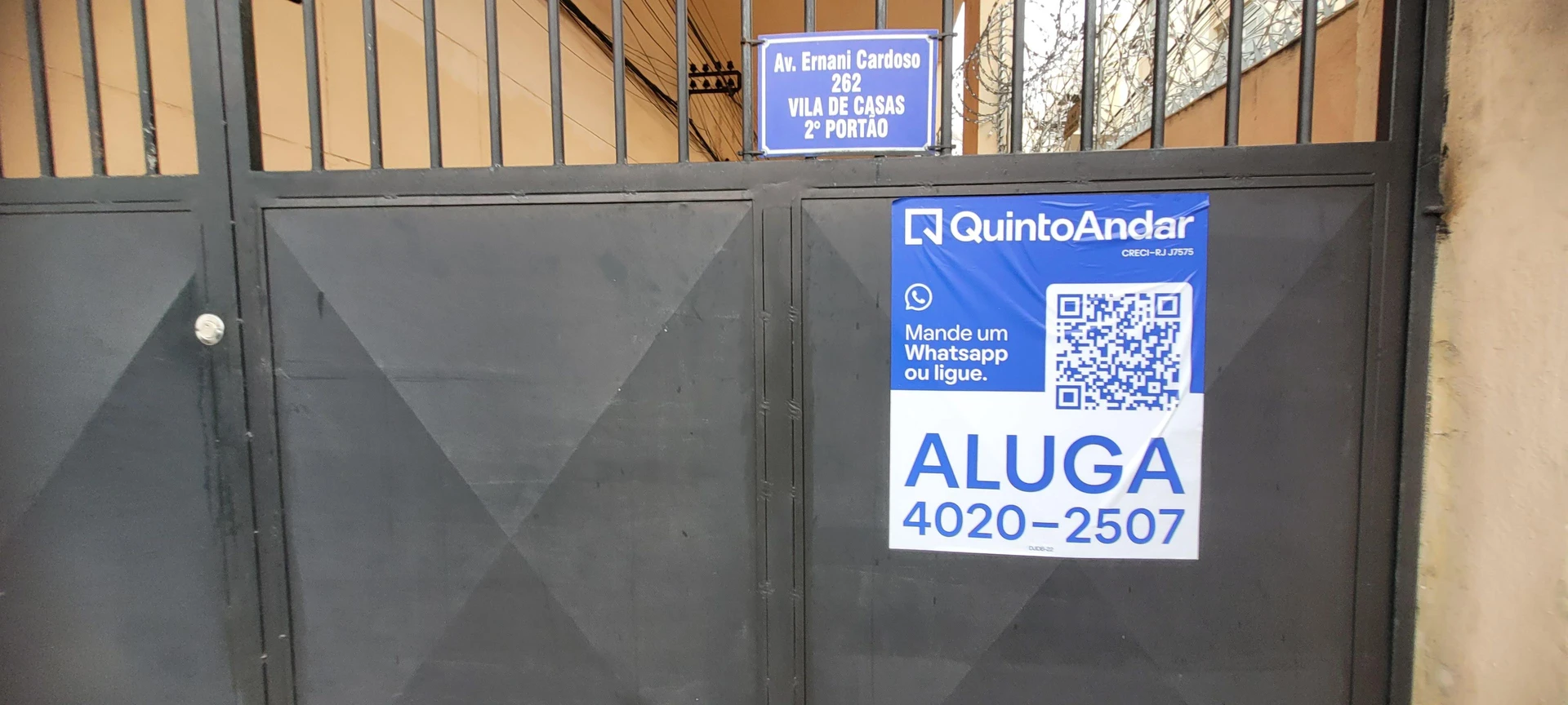 3-bedroom apartment with a mountain view in Rio de Janeiro — photo 56