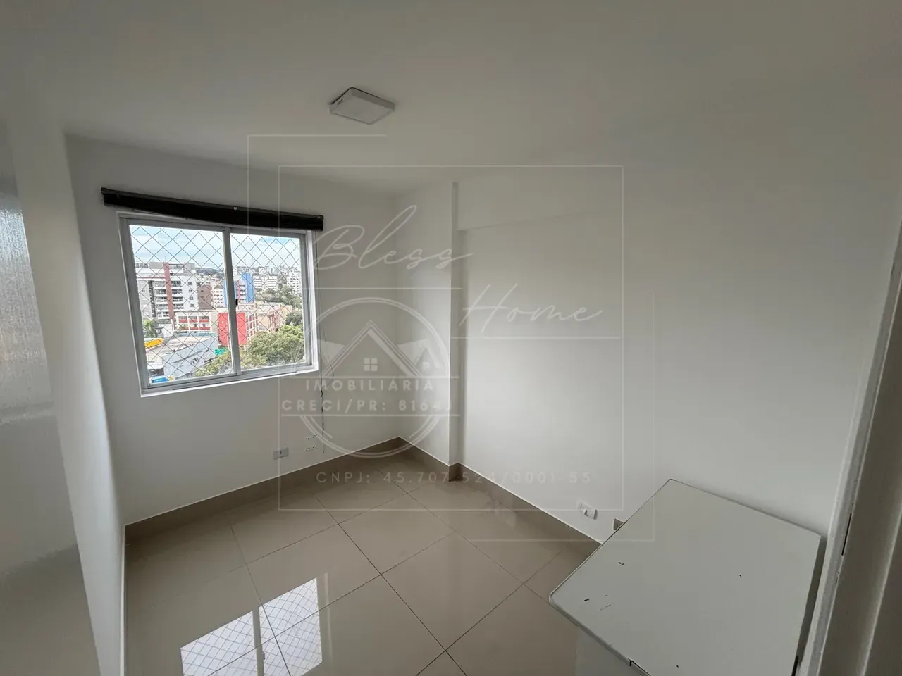 3-bedroom apartment with a closed kitchen and 2 bathrooms — photo 17