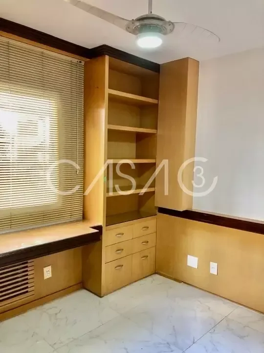 109 m² apartment with a home office and a washing machine — photo 6