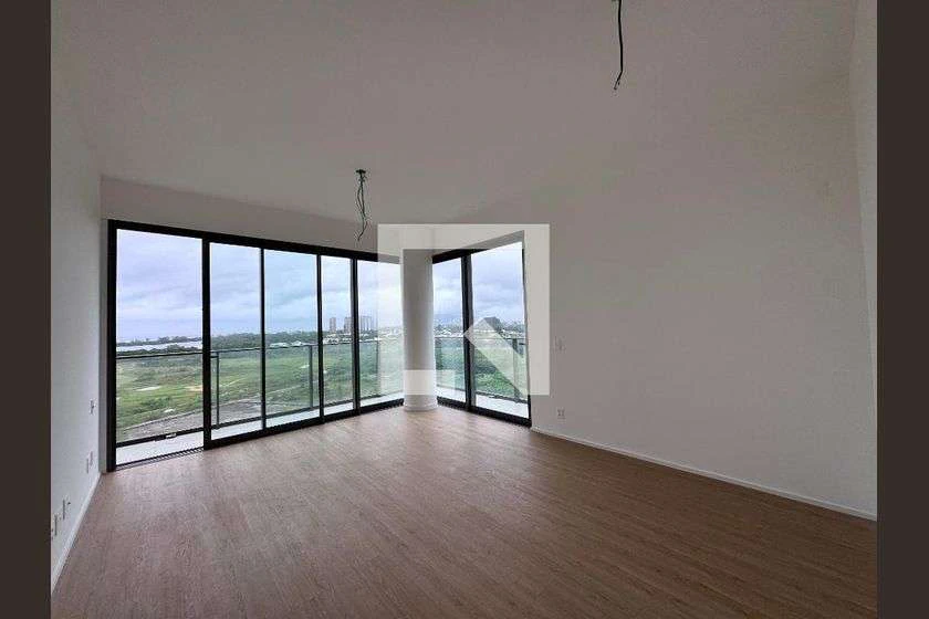 Apartment with 4 en-suite bedrooms and floor-to-ceiling windows — photo 26
