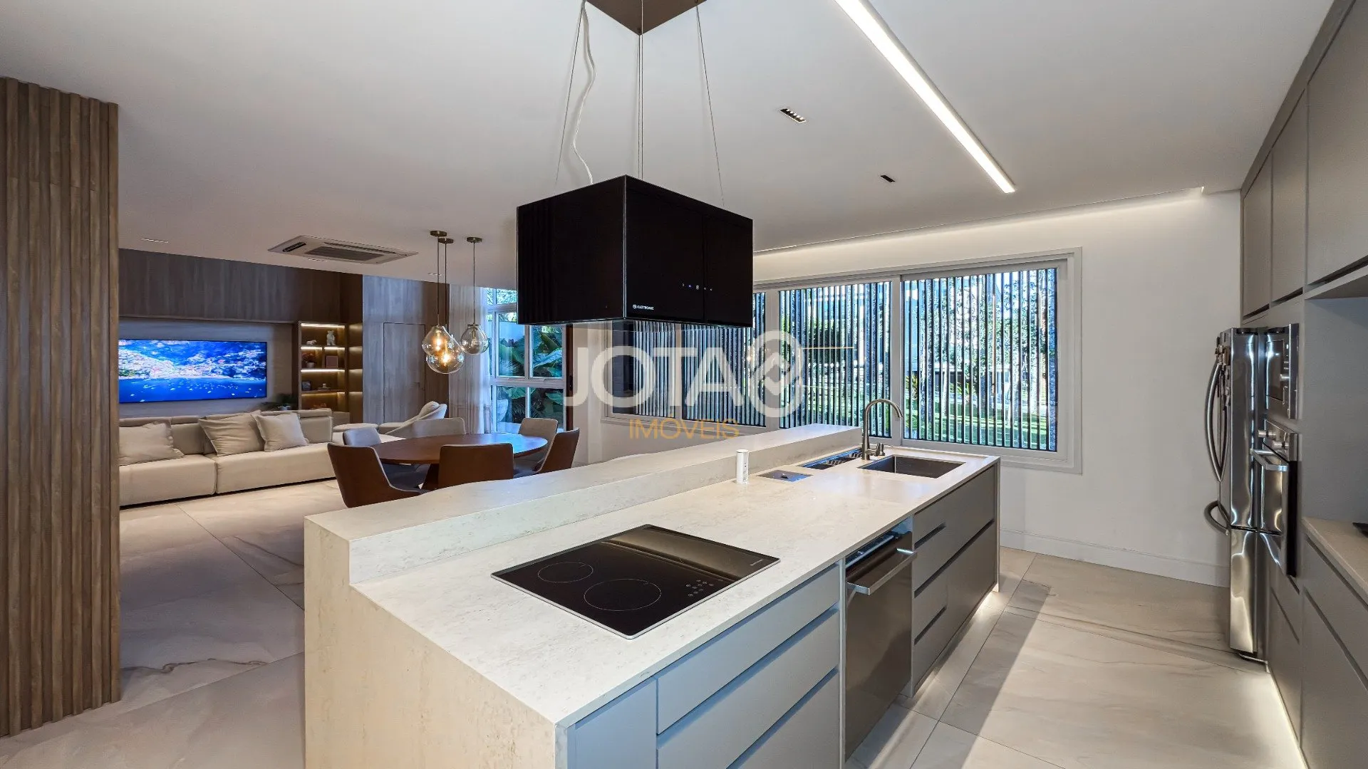 Меблированный дом с 4 спальнями и 635 м² и 7 местами — photo 3