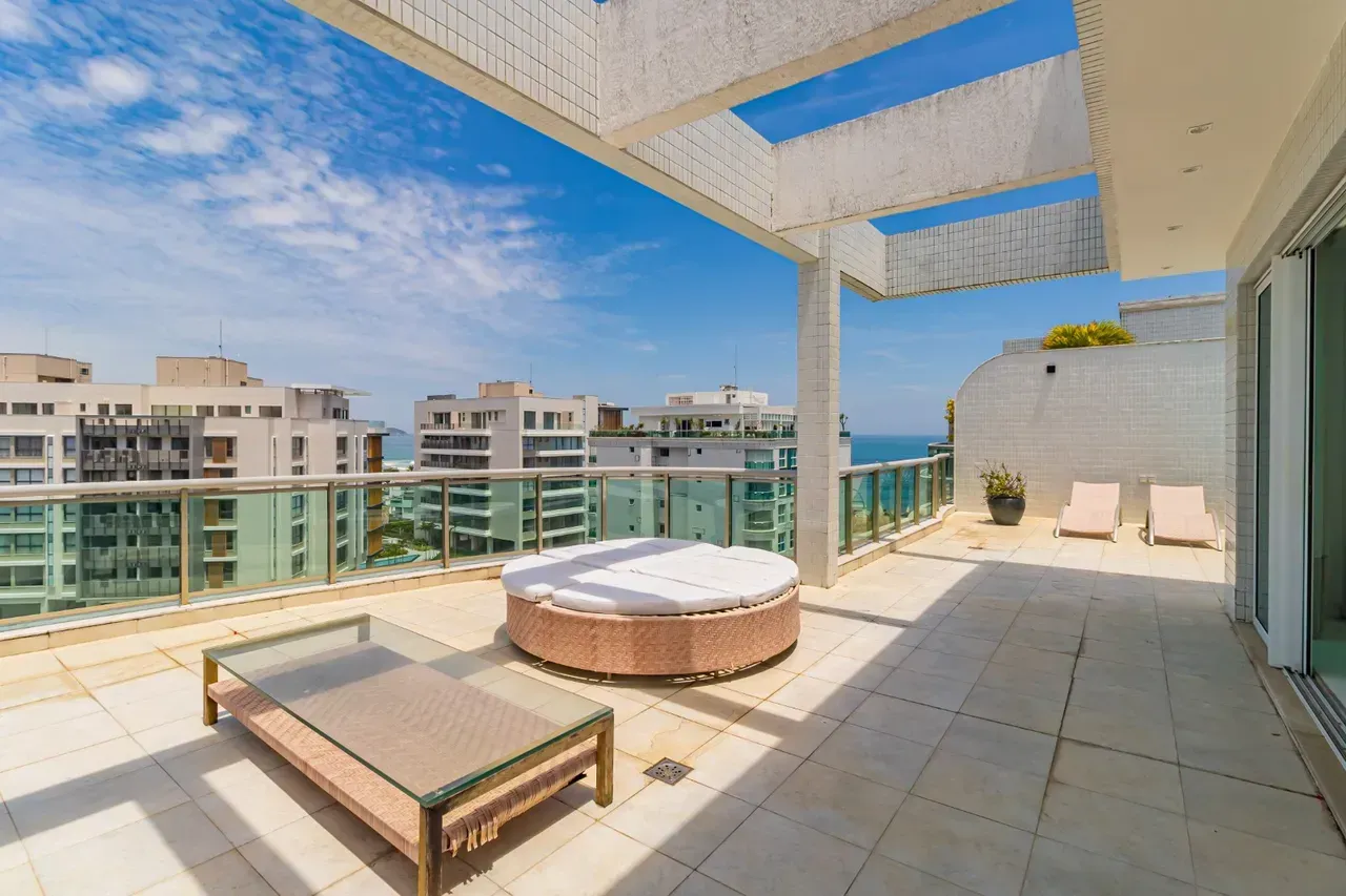 575 m² apartment with 4 en-suite bedrooms and 4 parking — photo 81