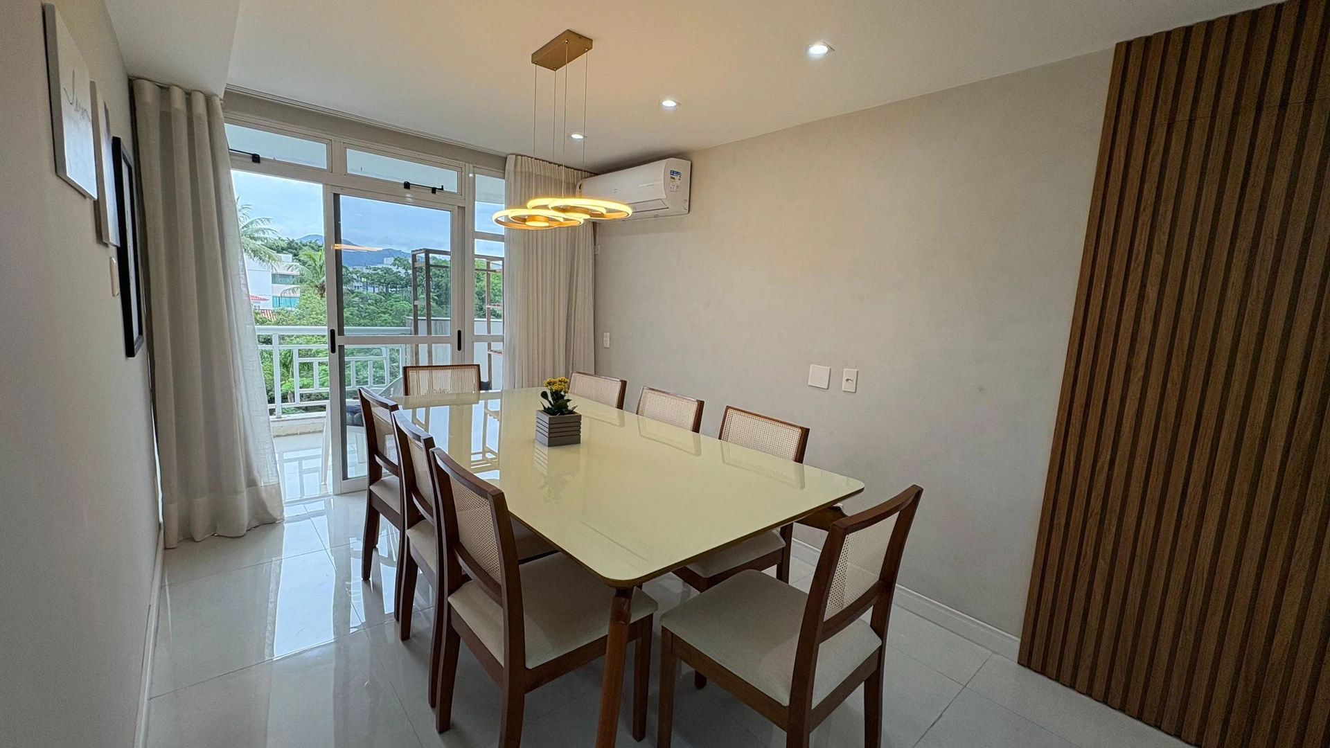 Furnished apartment, 114 m², with a jacuzzi — photo 29