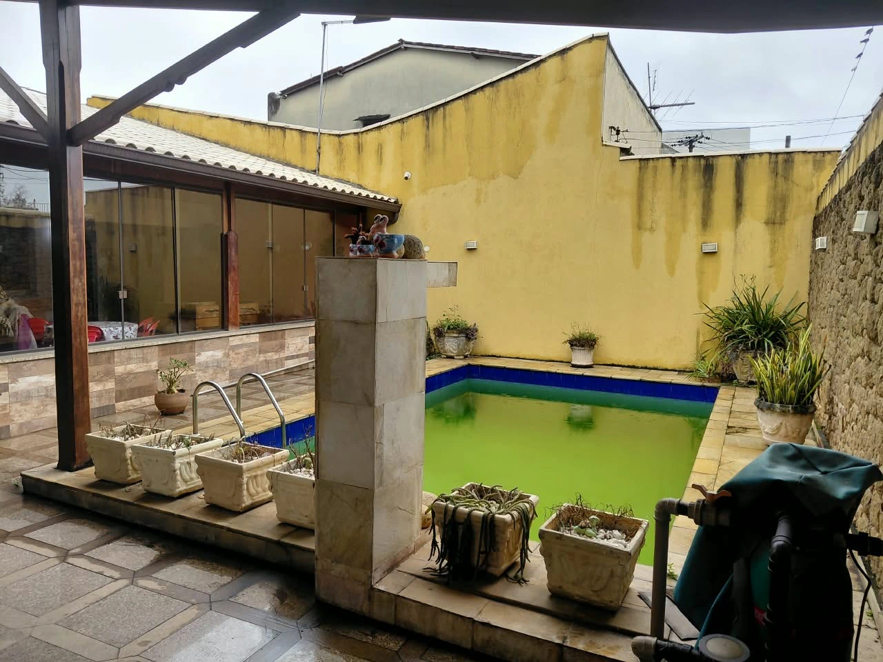 Furnished house with 3 bedrooms, 360 m² and 2 parking spots — photo 9