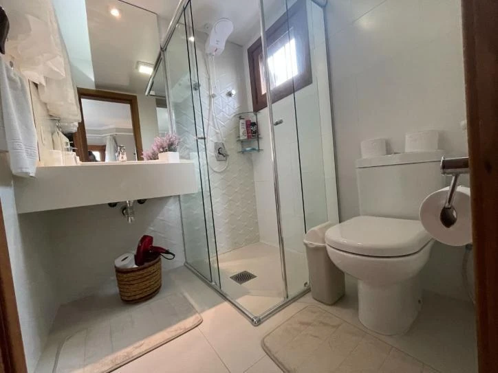 Ванна и 6 спален: дом 320 м² — photo 46