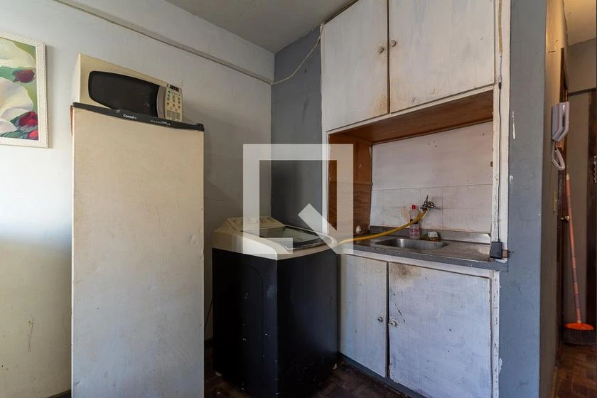 Unfurnished studio with 1 bedroom and 1 bathroom — photo 7