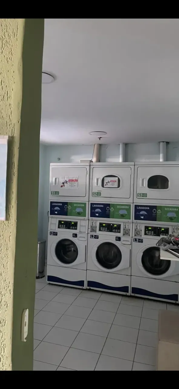 Apartamento com 2 quartos e 2 banheiros com área de lavanderia — photo 10