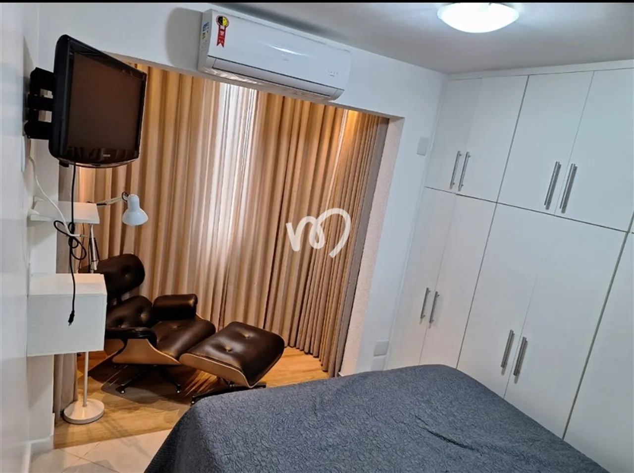 Reformed rooftop home with built-in wardrobes and 3 bedrooms — photo 5