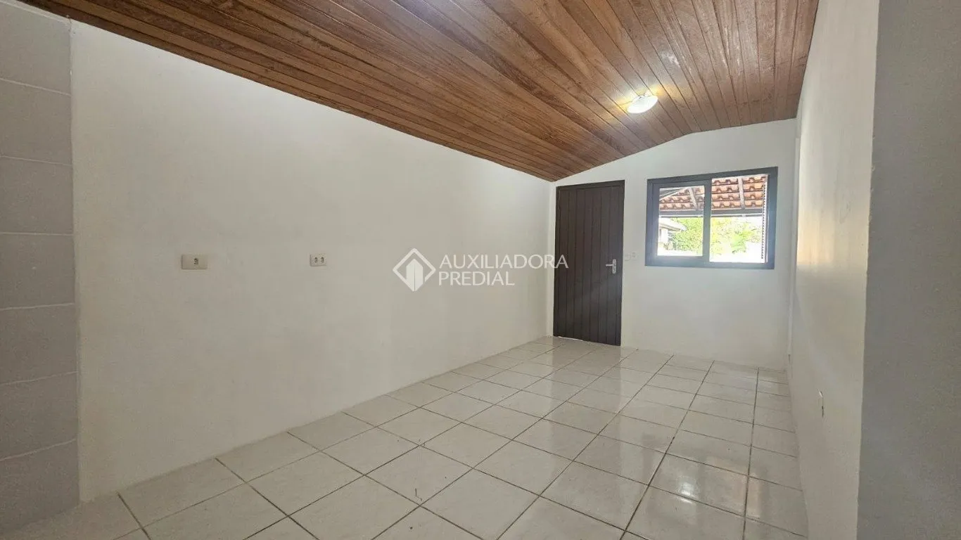 Будинок: 3 спальні, 1 з власною ванною кімнатою, 130 м² — photo 21