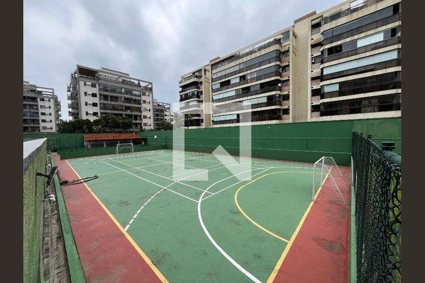 Furnished apartment, 86 m², with a glass-enclosed balcony — photo 24