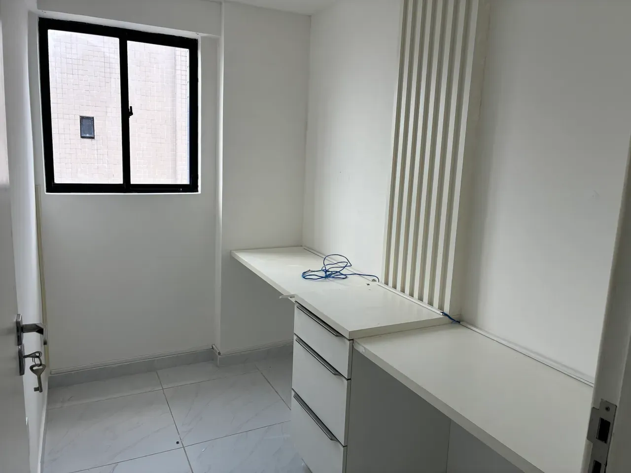 2-bedroom apartment with a home office — photo 2