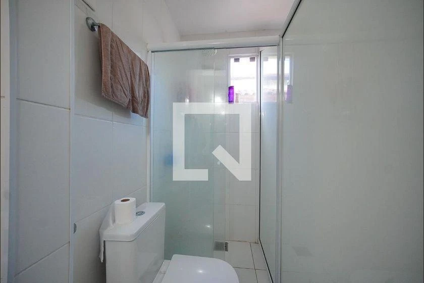 Walk-in closet in a 3-bedroom house, 225 m² — photo 29