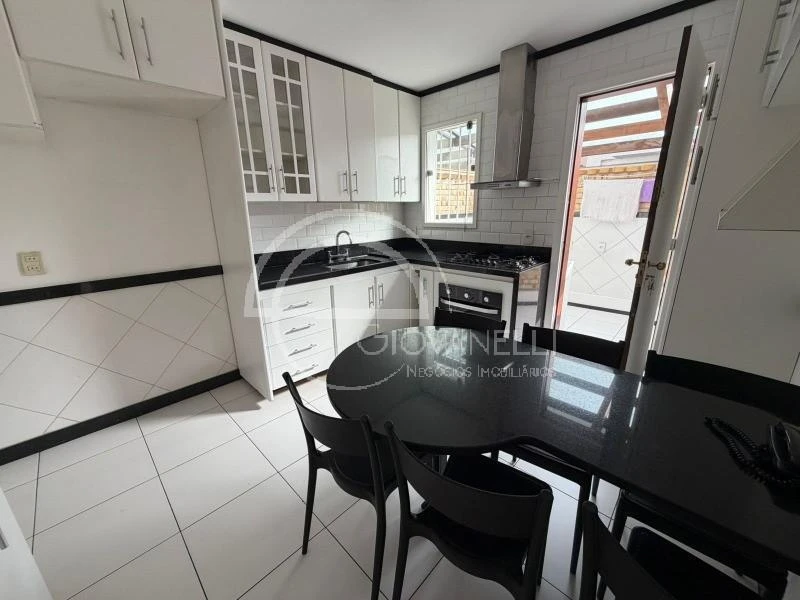 Casa triplex de 242 m² com 3 quartos e 2 vagas — photo 49
