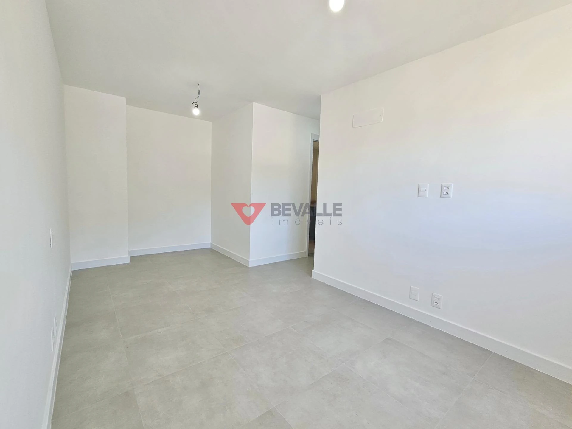 3-bedroom top-floor home with balcony and 152 m² — photo 27