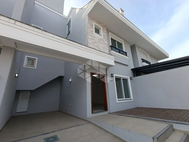 Casa con 4 suites y 184 m²; 2 plazas y balcón — photo 5