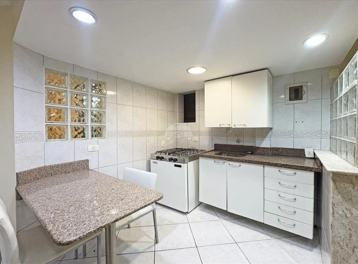1-bedroom apartment with an open-plan kitchen at 50 m² — photo 7