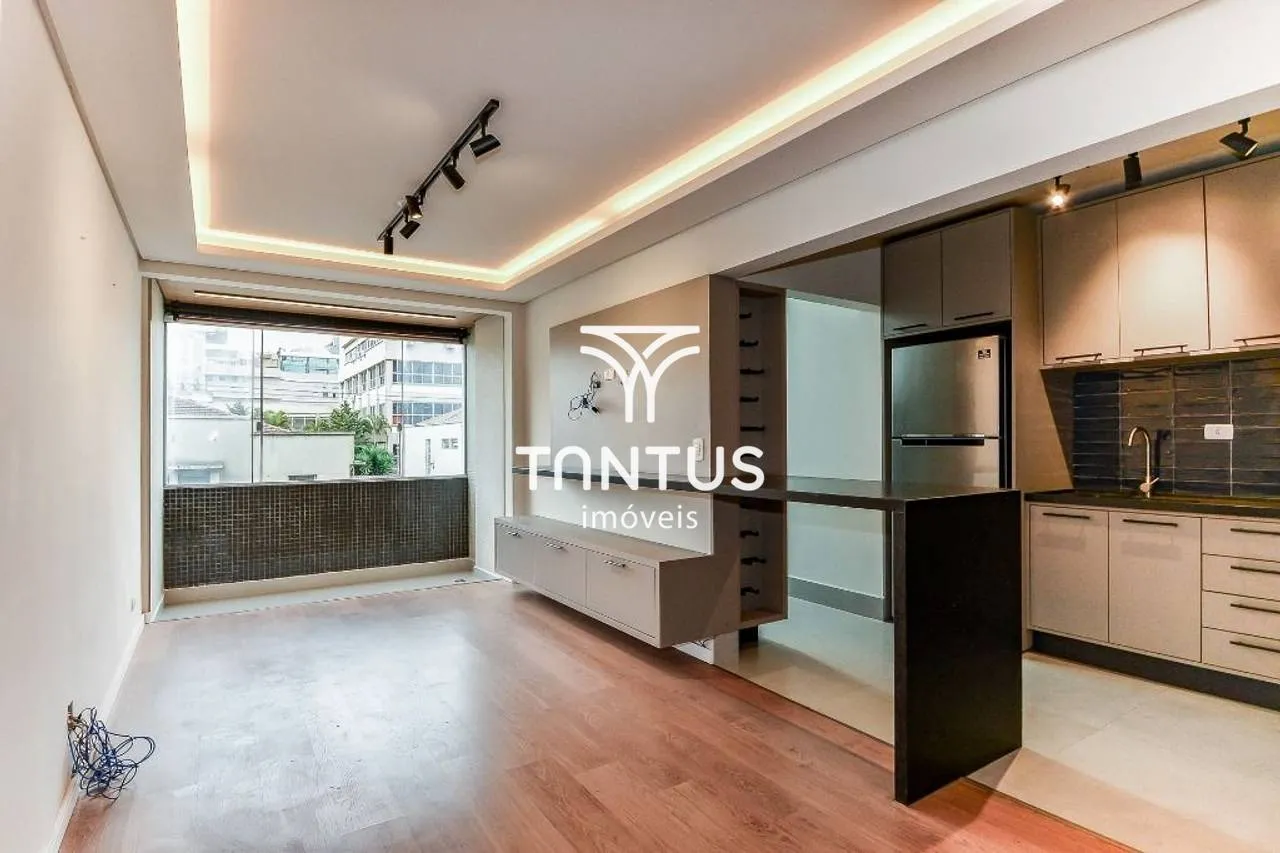2-bedroom apartment with a home office in Curitiba