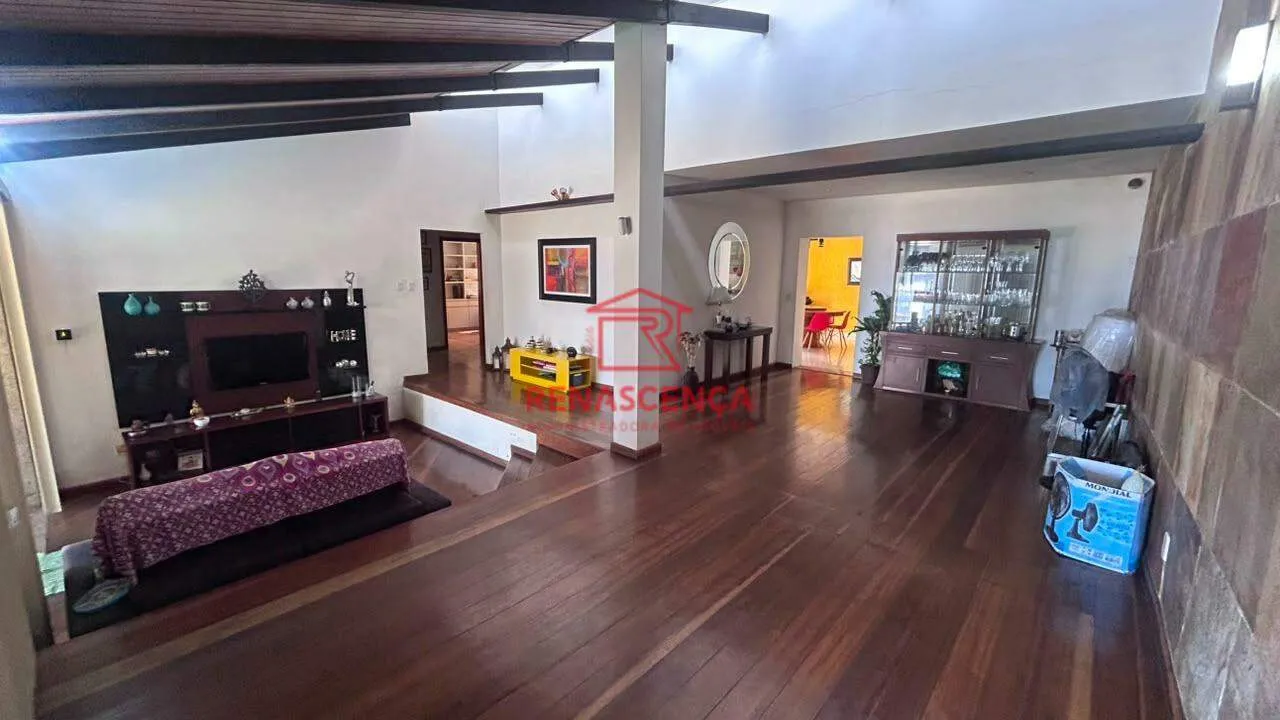 House with 4 bedrooms and 5 bathrooms and 3 parking spots — photo 3