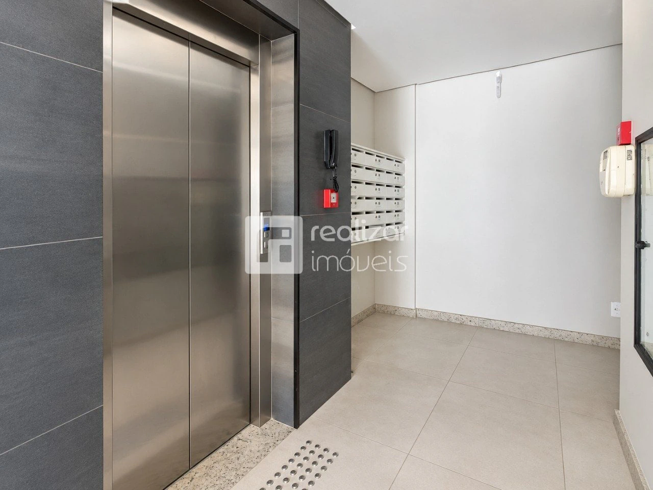 Furnished apartment, 39 m², with a grill on the balcony — photo 15