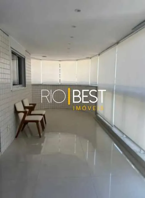 Apartment with home office and 4 bedrooms — photo 13