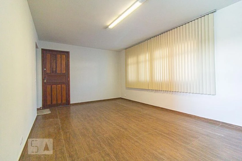 Casa com 5 quartos e churrasqueira privativa no jardim — photo 8