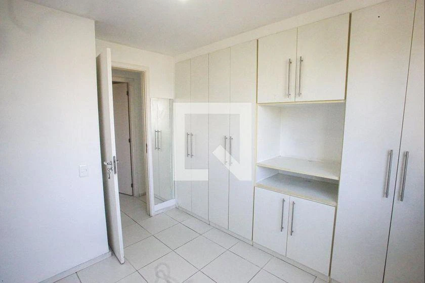 Balcony with a grill in a 3-bedroom apartment, 131 m² — photo 26