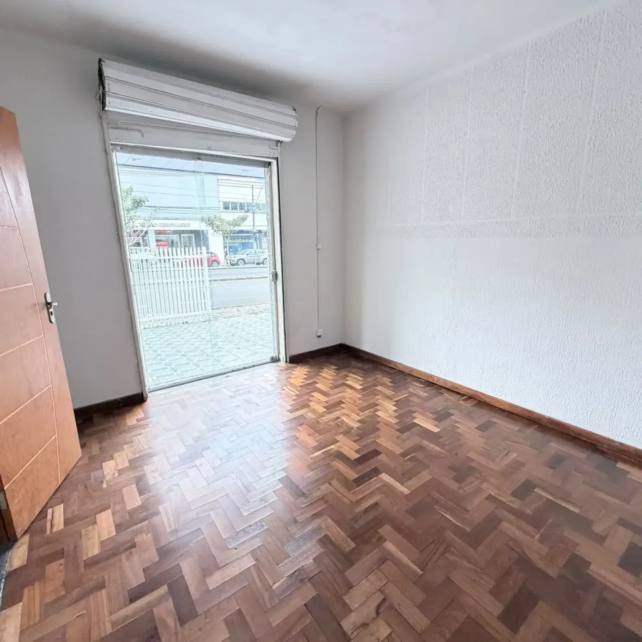5-bedroom house with a washing machine in Curitiba — photo 7