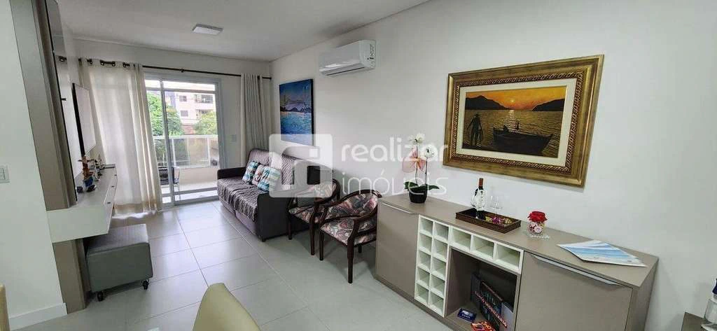 2-bedroom apartment with balcony and open-plan kitchen — photo 5