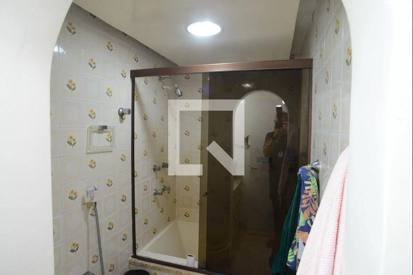 Furnished 350 m² apartment with 3 bedrooms and 2 parking — photo 17