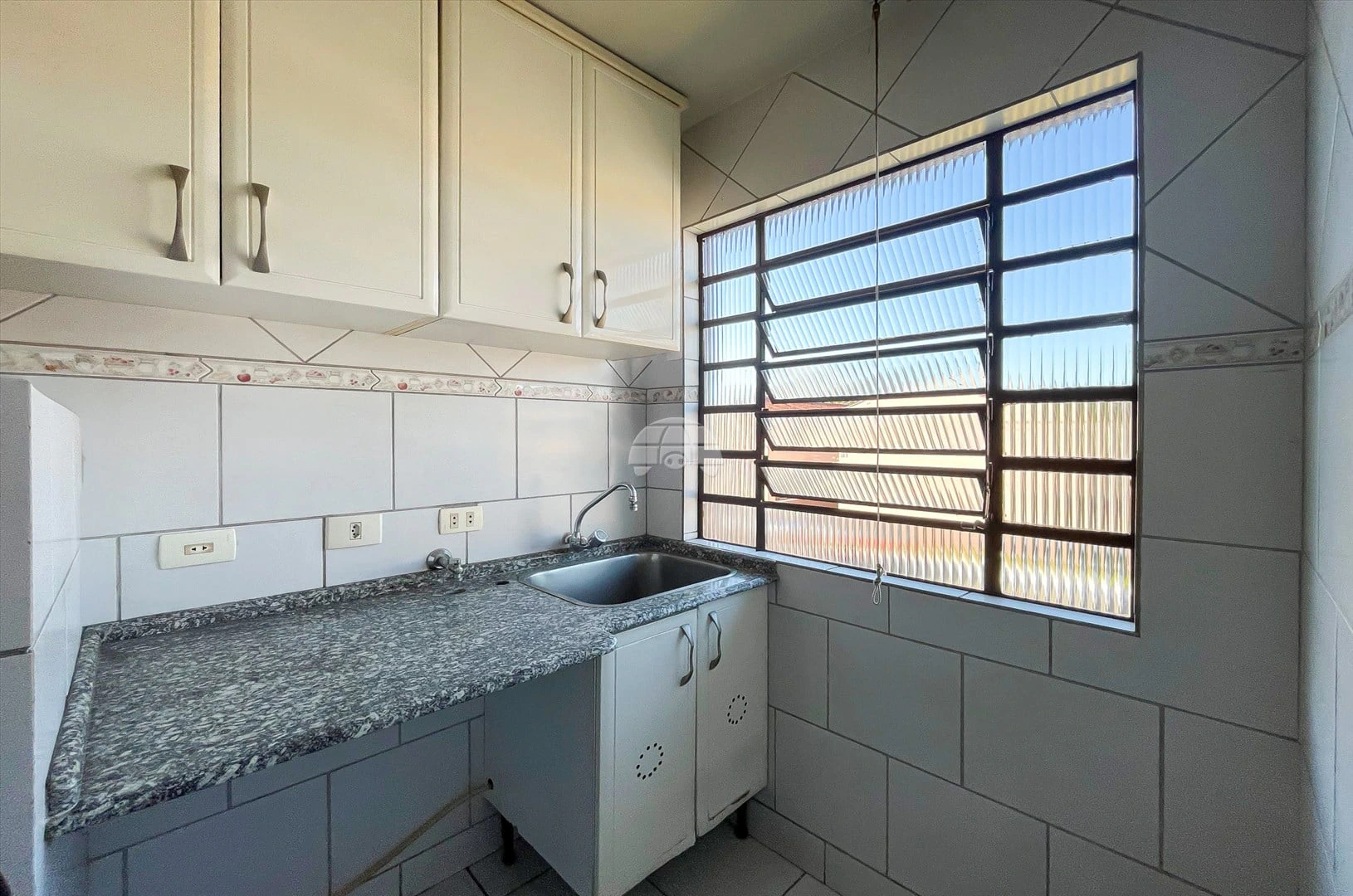 Washing machine in a 3-bedroom apartment, 57 m² — photo 23