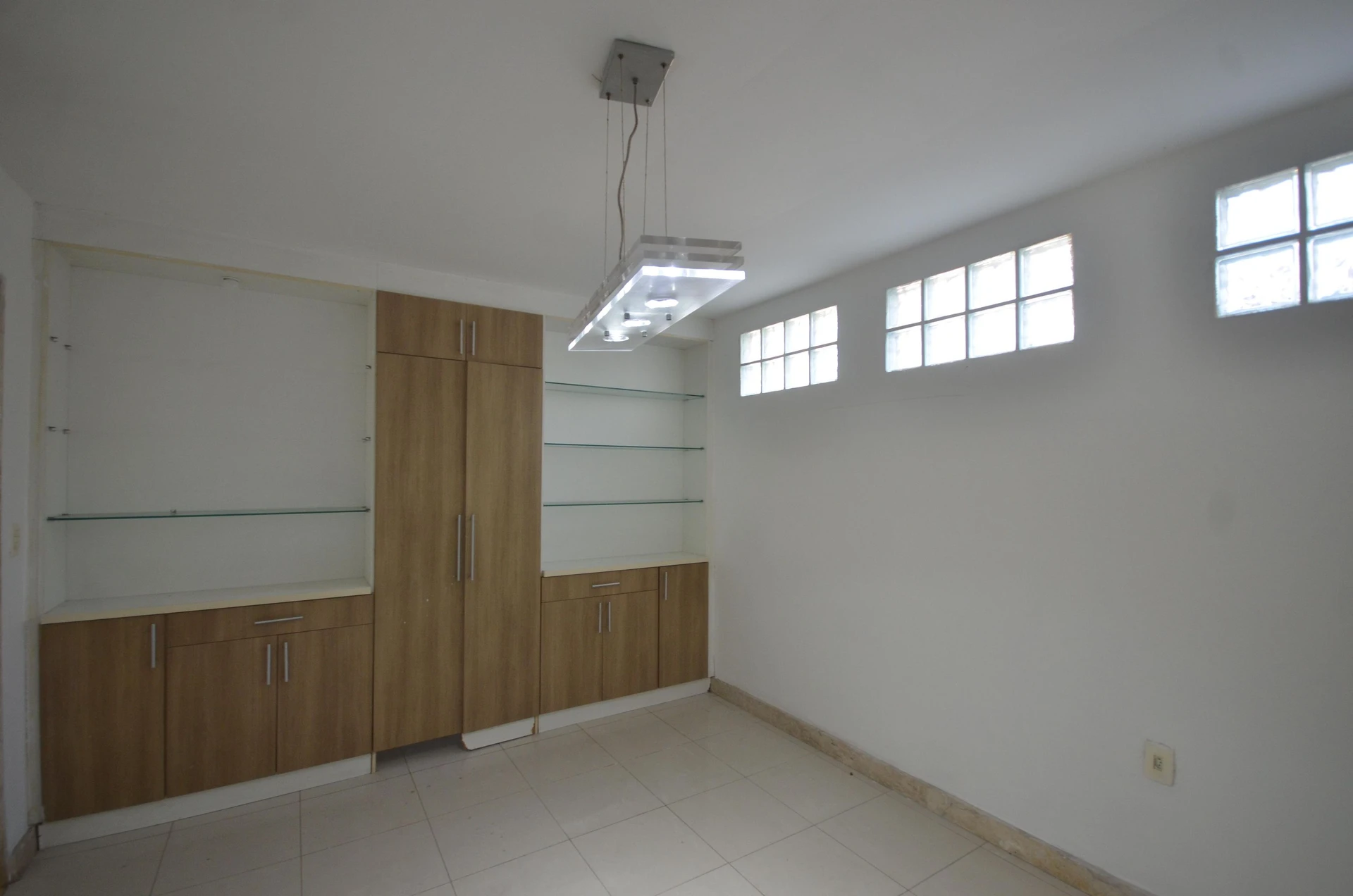 2-bedroom house with a bathtub in Rio de Janeiro — photo 7