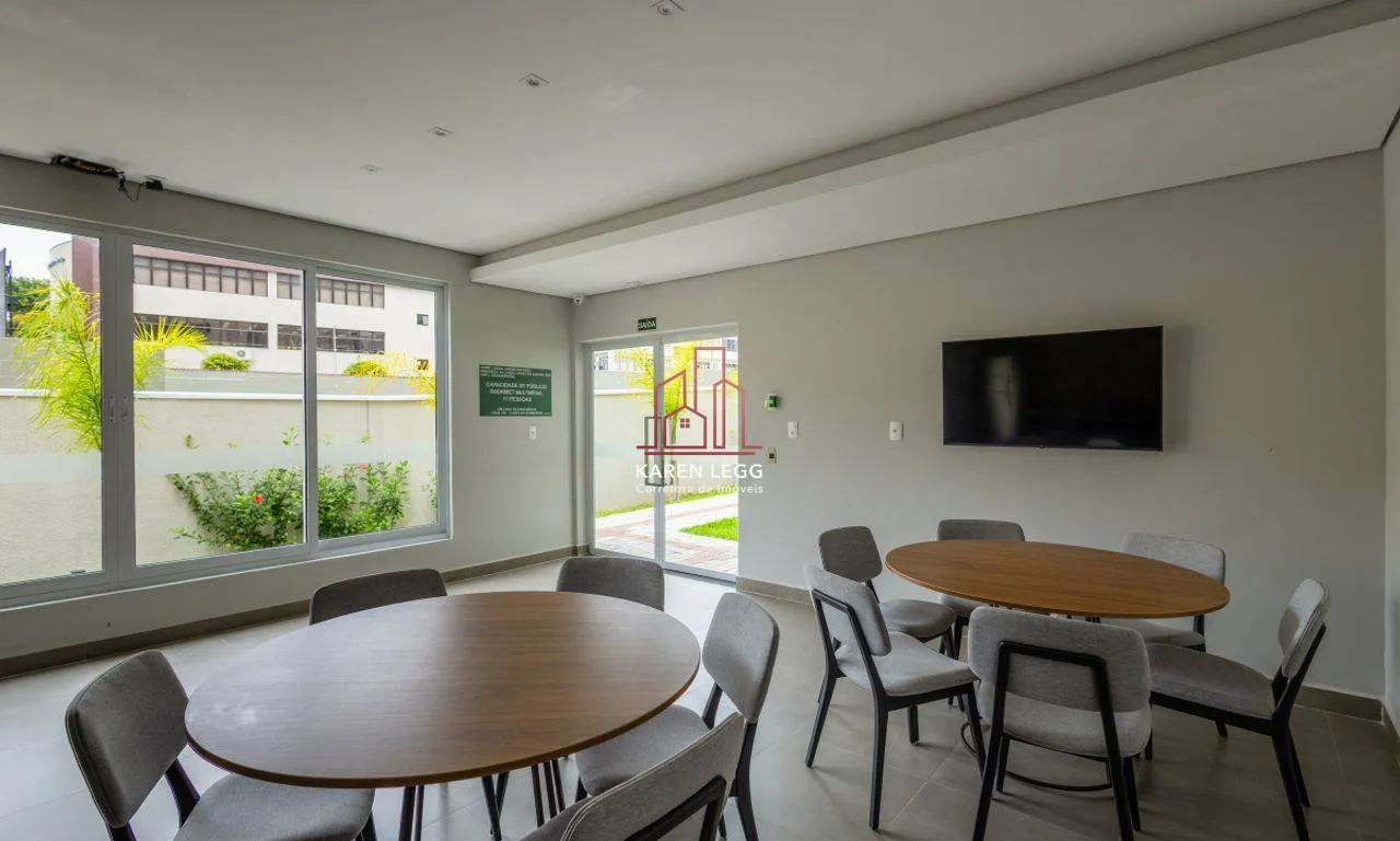 2-bedroom apartment in a building with a coworking space — photo 22