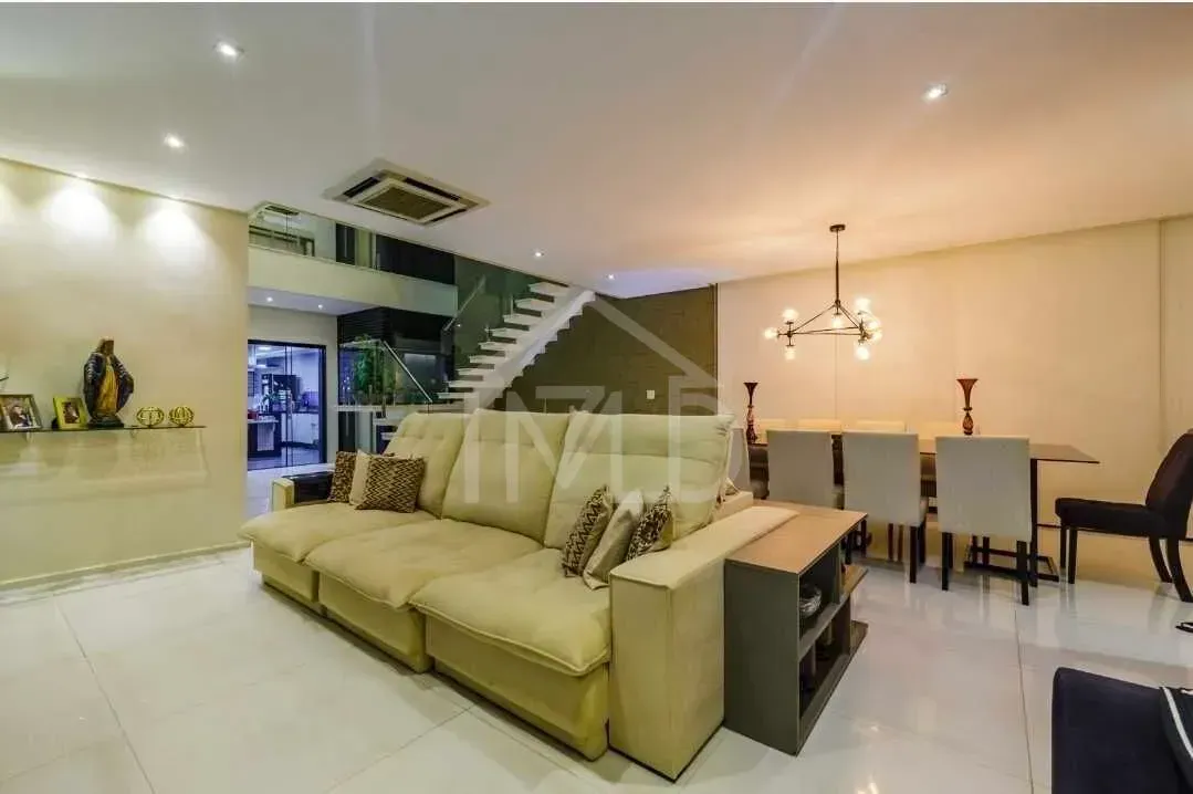Furnished house with 4 bedrooms and 5 bathrooms — photo 33