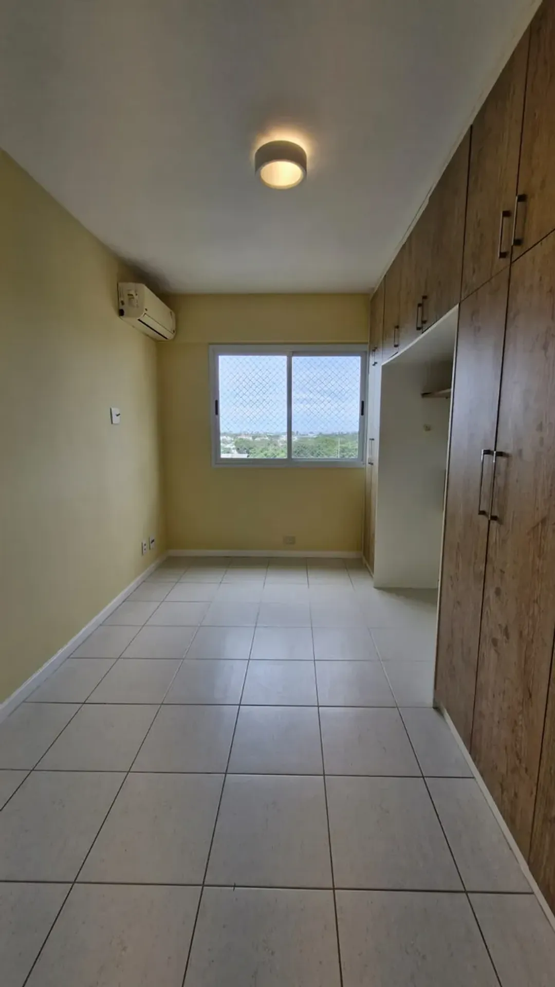 Apartment, 68 m², with a glass-enclosed balcony — photo 34