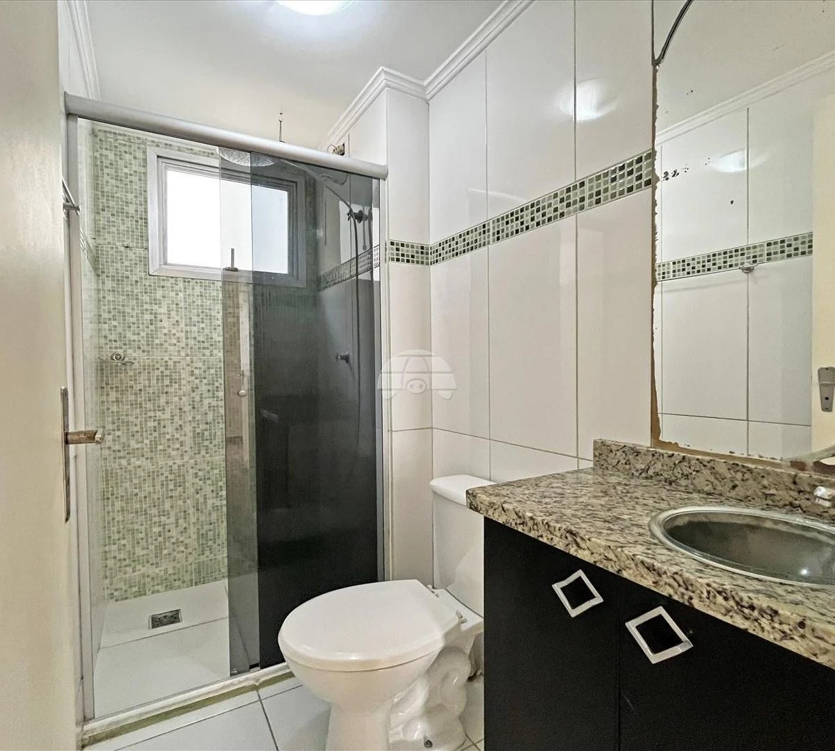 Wood or laminate floors in a 2-bedroom apartment, 42 m² — photo 7