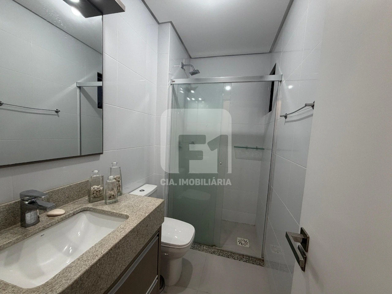 Apartamento amueblado de 1 dormitorio con cocina integrada — photo 5