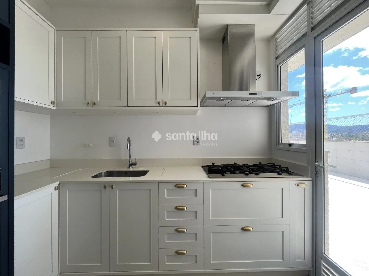 Duplex apartment with 219 m², 3 bedrooms and open-plan kitchen — photo 14