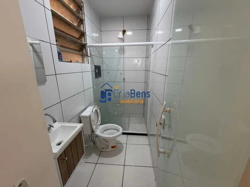 3-bedroom apartment, 1 with its own bathroom, 200 m² — photo 6
