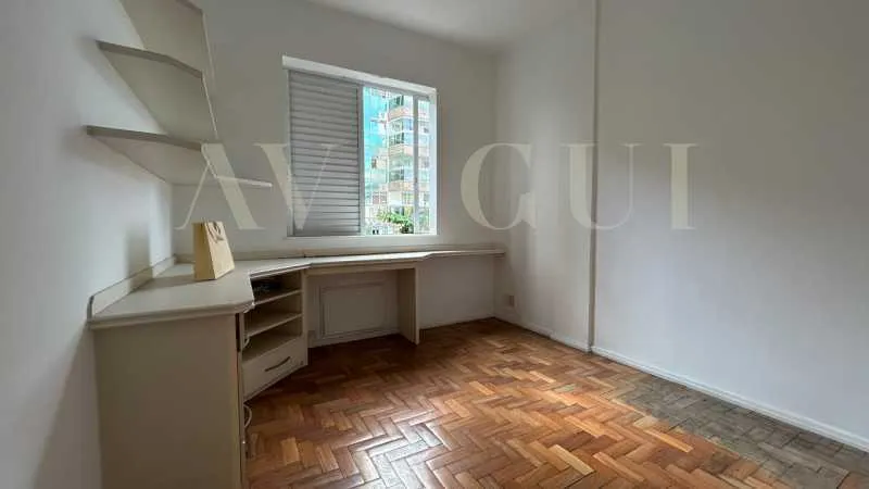 113 m² apartment with a walk-in closet and a home office — photo 6
